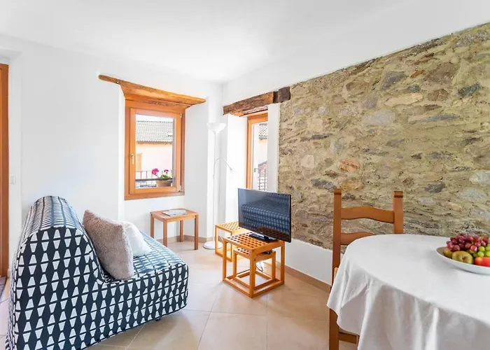 Appartamenti Vacanze Topo Trarego